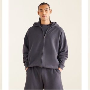 Roots One Collection Gender free full zip